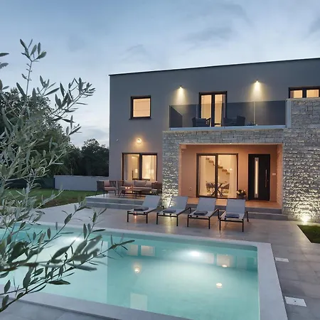 Holiday home House With A Swimming Pool Loborika, Pula - 22776 *