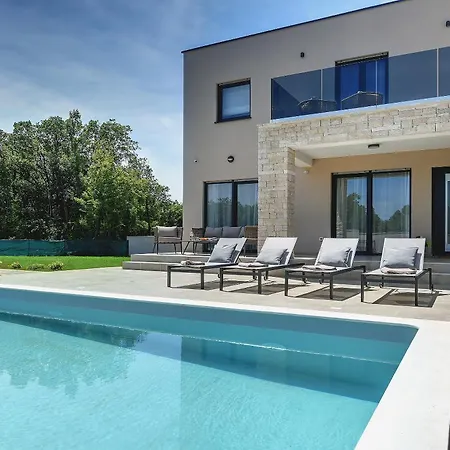 House With A Swimming Pool Loborika, Pula - 22776 Marcana